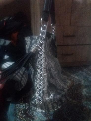 оптом барсетки: Женская сумка-шоппер с принтом под змеиную кожу + съемный внутренний — 10