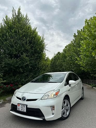 ключи приус: Toyota Prius: 2014 г., Гибрид, Хэтчбэк — 2