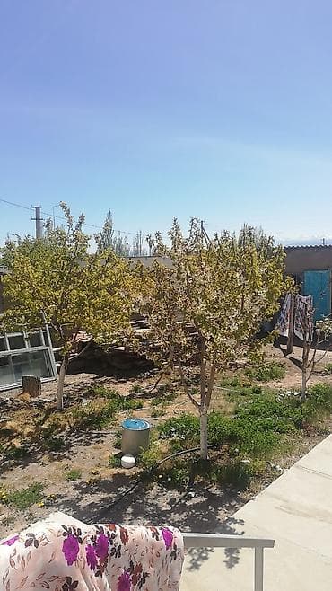 4 комнаты: В г.Балыкчы продаётся четырёх комнатный полдома со всеми условиями.! — 2