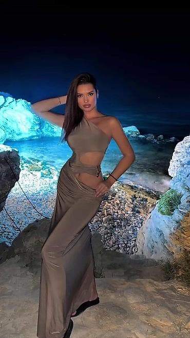 платье трикотаж: Платье макси с асимметричным кроем и вырезами - Цвет — 3