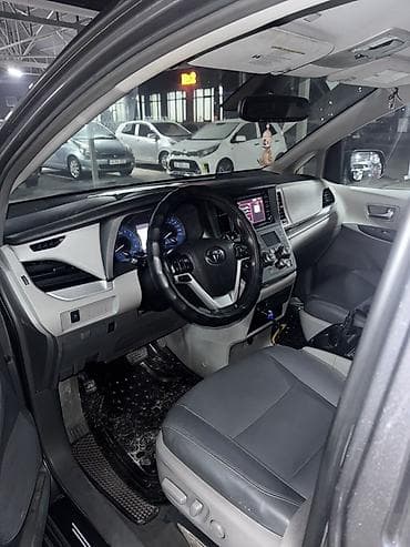 минивэн машина: Toyota Sienna: 2019 г., 3.5 л, Автомат, Бензин, Минивэн — 5
