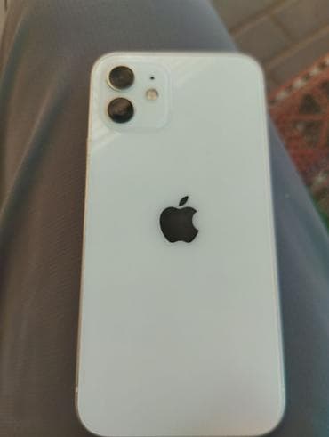 обычные часы: IPhone 12, Белый — 1