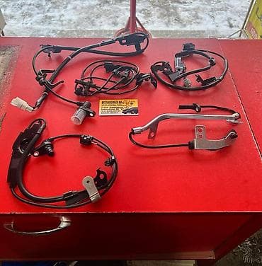 Глушители: Датчик ABS Toyota Новый — 2