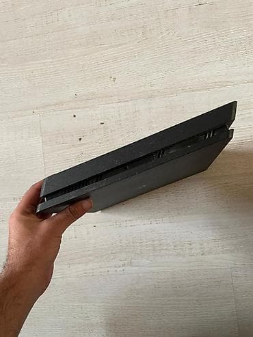 сони клуб: Игровая консоль Sony PlayStation 4 Slim (черная) - Компактный корпус — 4