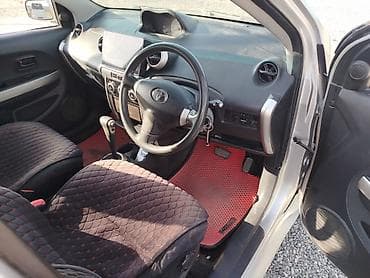 авто стенд: Toyota Ist: 2003 г., 1.3 л, Автомат, Бензин, Хэтчбэк — 8
