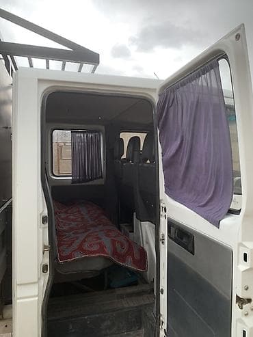 мотоблок сатылат: Жүк ташуучу унаа, Mercedes-Benz, Дубль, 3 т — 5