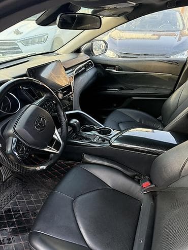 toyota vitiz: Toyota Camry: 2022 г., Седан — 6