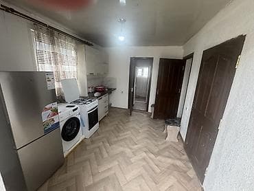 двухкомнатный дом: Сдаётся дом 2 комнаты, с отдельным входом: просторные комнаты и — 7