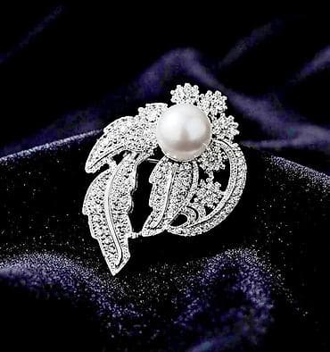Брошь с жемчужиной и кристаллами 💎✨ Элегантная брошь в классическом