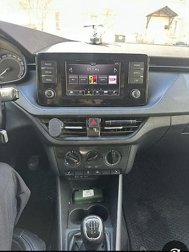 skoda октавия: Skoda Rapid: 2021 г., 1.6 л, Механика, Бензин, Лифтбек — 3