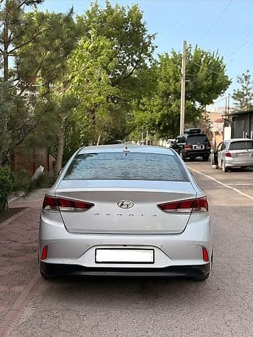 sonata 2 4: Hyundai Sonata: 2018 г., 2 л, Автомат, Газ, Седан — 2