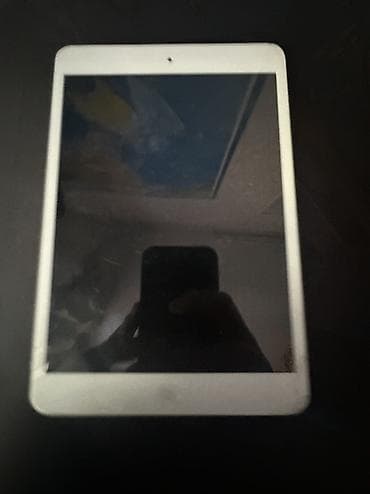 aipad mini: Планшет, Apple, память 16 ГБ, 6" - 7", Wi-Fi, Б/у, Классический цвет - Серебристый — 3