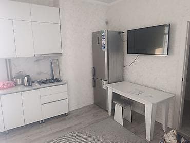 royal construction: Уютная студия с балконом и современной кухней Описание: - Планировка — 2