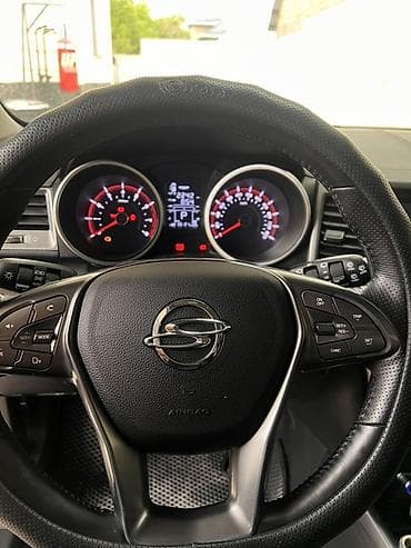 санёнг тиволи: Ssangyong Tivoli: 2018 г., Автомат, Бензин, Кроссовер — 6