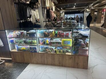 Продаются витрины 8 штук