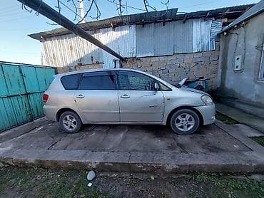 Toyota Ipsum: 2003 г., 2.4 л, Автомат, Бензин, Минивэн at lalafo.kg Toyota Ipsum: 2003 г., 2.4 л, Автомат, Бензин, Минивэн