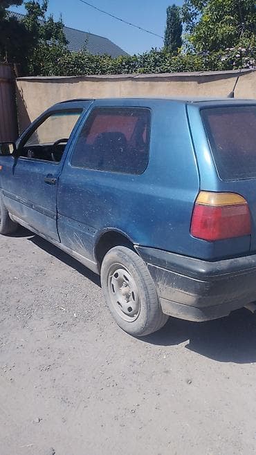 Volkswagen Golf: 1993 г., Кол менен иштөөчү, Бензин, Хетчбек — 3