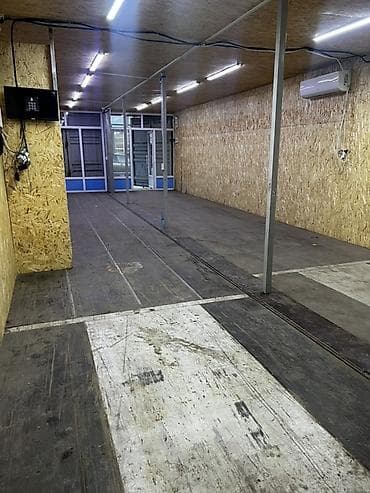 rent flat: Продаю помещение в центре, район самолет, 68 м2, утепленный — 4