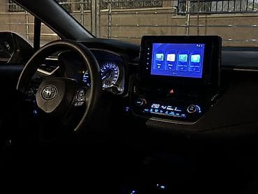 Toyota: Toyota Corolla: 2022 г., 1.8 л, Вариатор, Гибрид, Седан — 6