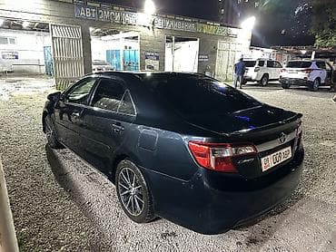 Toyota Camry: 2012 г., 2.5 л, Автомат, Гибрид, Седан