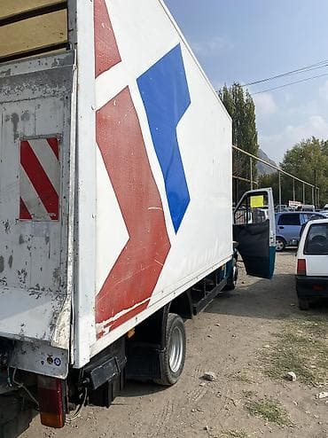 накладки спринтер: Легкий грузовик, Mercedes-Benz — 5