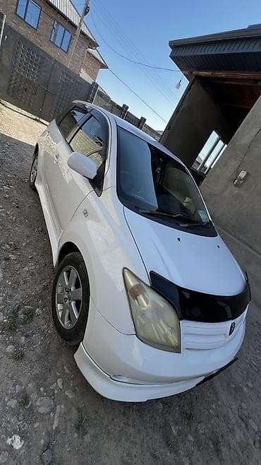 Унаа: Toyota Ist: 2004 г., 1.3 л, Автомат, Бензин, Хетчбек — 4