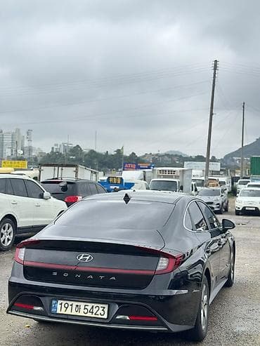 в рассрочкк: Hyundai Sonata: 2022 г., 2 л, Автомат, Газ, Седан — 3