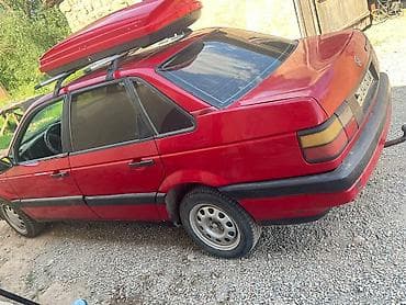Унаа сатуу: Volkswagen Passat: 1990 г., 1.8 л, Кол менен иштөөчү — 7