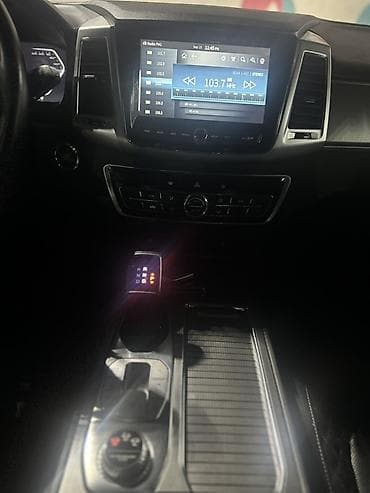 паджеро горный: SsangYong Rexton чёрный цвет, современный брутальный дизайн. Кузов и — 10