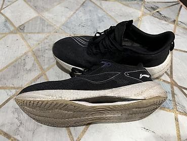 coros pace: Беговые кроссовки Altra (модель с нулевым дропом, вероятно — 4