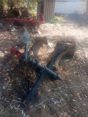 трактор беларус 82.1 цена бишкек бу: Трактор Беларус (МТЗ), с кабиной, синий цвет. Основные характеристики — 6