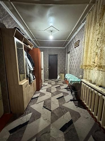 70 сом: Продается пол дома в г.Шопоков по ул.Гагарина Участок 6,5 соток — 8