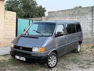Volkswagen Transporter: 1992 г., 2.5 л, Механика, Бензин, Фургон