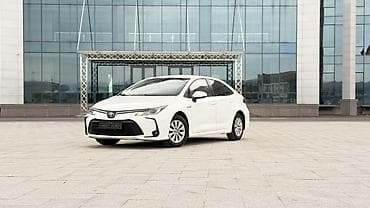 Унаа сатуу: Toyota Corolla: 2022 г., 1.8 л, Гибрид, Седан — 1