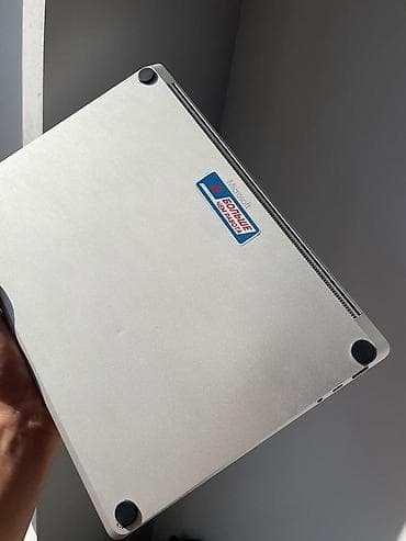 Продам Microsoft Surface Laptop 3 Процессор: Intel Core i5-1035G7