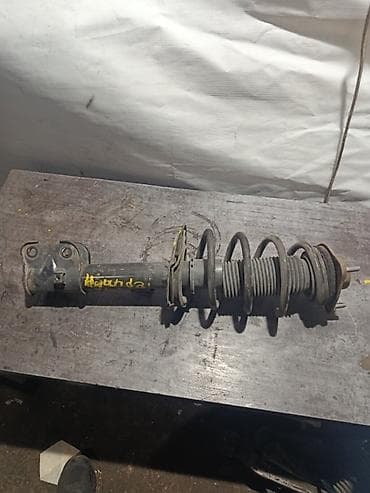 technical support engineer: Передний амортизатор Hyundai 2013 г., Оригинал — 2