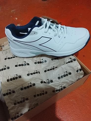 серая футболка мужская: Другая мужская одежда — 3