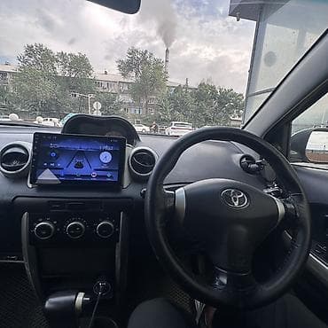 Toyota Ist: 2004 г., 1.5 л, Автомат, Бензин, Хетчбек — 6