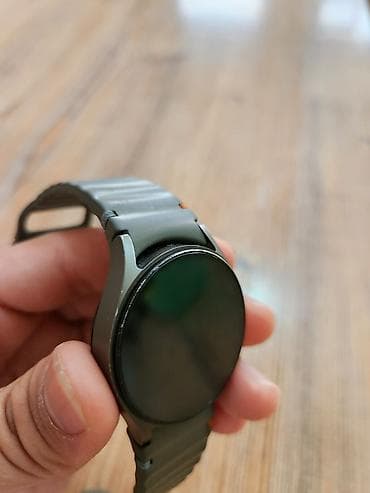 mi bent: —Galaxy watch 7 в отличном состоянии.Цвет корпуса темно — 9