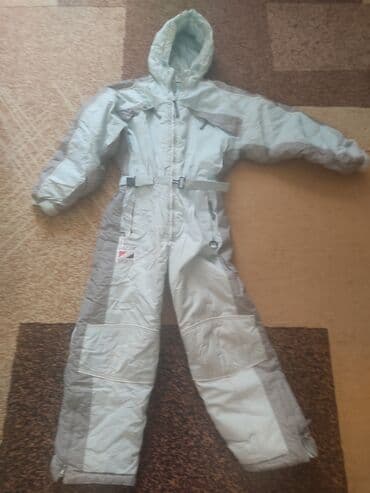 Продаю комбинезон лыжный, подростковый, рост 148 - 154 в отличном at lalafo.kg Продаю комбинезон лыжный, подростковый, рост 148 - 154 в отличном