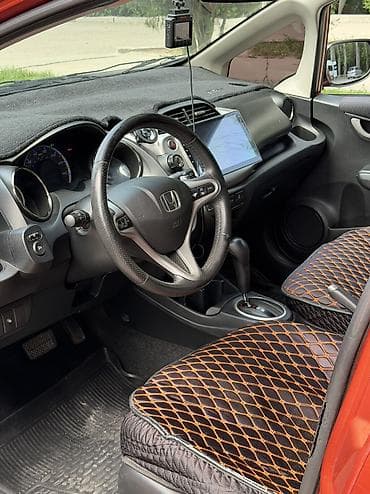 ролик на фит: Honda Fit: 2012 г., 1.5 л, Вариатор, Бензин, Хэтчбэк — 8