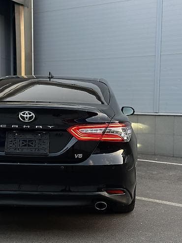 корейца: Toyota Camry: 2018 г., 3.5 л, Автомат, Бензин, Седан — 5