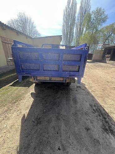 crv 2: Сатылад двух скат 300 куб 3 тонна жук которот состояние Жакшы бензин — 1