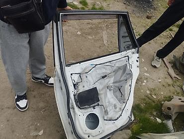 Дверь Задняя левая Subaru