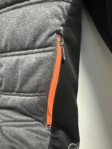 спортивное оборудование: 1.Оригинал Пума деми куртка на возраст 7-8-9-10л На рост 130-140 1200с — 2