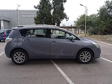 byd e7: Toyota Corolla Verso: 2010 г., 2.2 л, Автомат, Дизель, Минивэн — 5