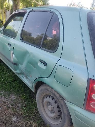 самый дешёвый авто: Nissan March: 2000 г., Автомат, Хэтчбэк — 4
