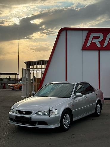 Honda Accord: 2001 г., 1.8 л, Автомат, Бензин, Седан — 5