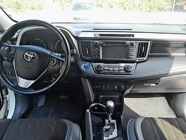 21: Toyota RAV4: 2016 г., 2.5 л, Автомат, Гибрид — 5