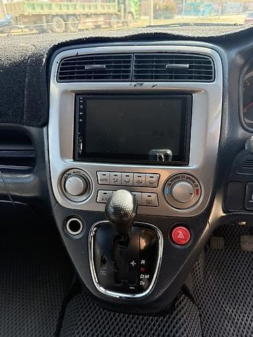 honda stream 2: Honda Stream: 2001 г., 2 л, Автомат, Бензин, Минивэн — 10